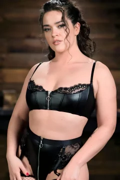 Victoria Voxxx